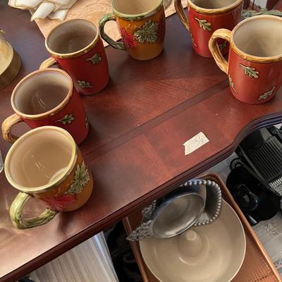 Set of 6 Fall Mugs - Lot 156