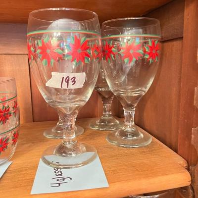 Set of 4 Poinsettia Glasses - Lot 193