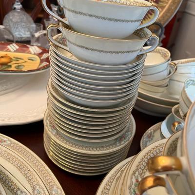 75 Pieces Noritake China - Lot 243