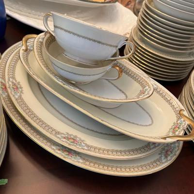 75 Pieces Noritake China - Lot 243