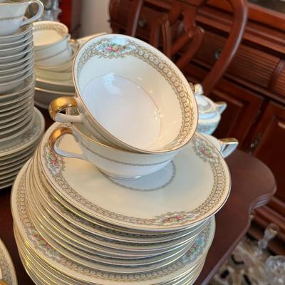 75 Pieces Noritake China - Lot 243