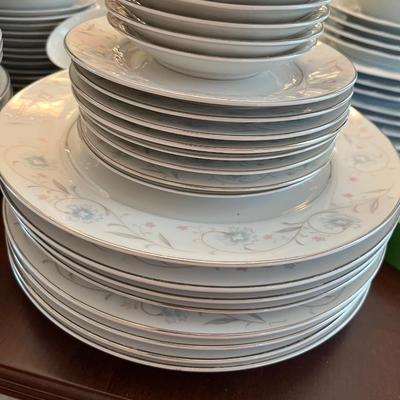 English Garden Fine China with Demitasse Cups and Saucers Japan -  Lot 254