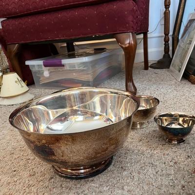 Set of 4 Silver Plate Bowls - Lot 272