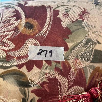Floral Couch - Lot 279