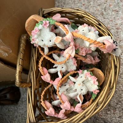 Set of Bunny Rabbit Napkin Rings with Basket - Lot 285