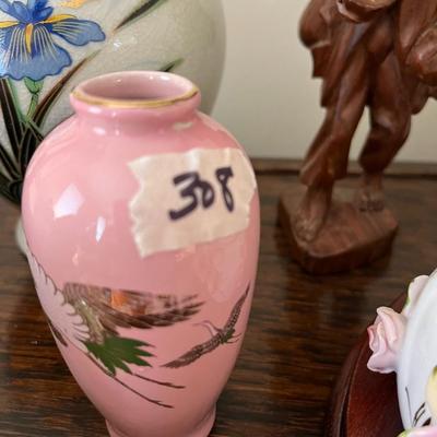 Small Pink Asian Vase - Lot 308