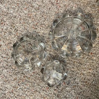 Set of 3 stackable Ashtrays - Lot 323