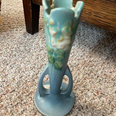 Roseville Vase - repair around top - Lot 345