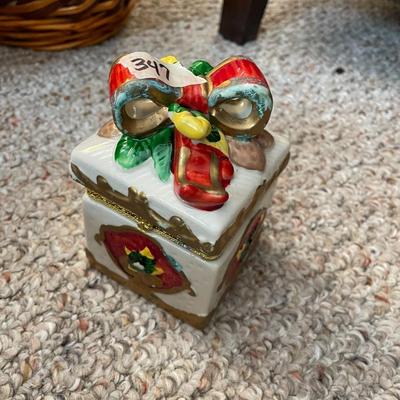 Trinket Box - Lot 347