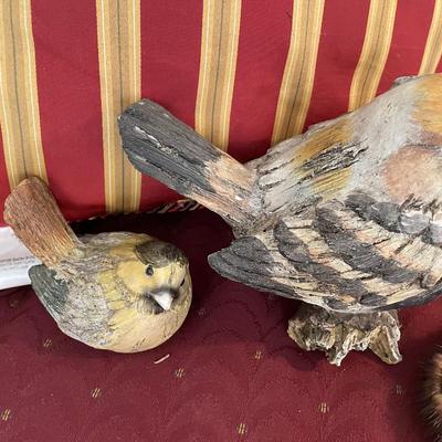 2 Bird Figurines - Lot 386