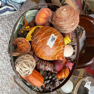 Metal Basket with Decor - Lot 390