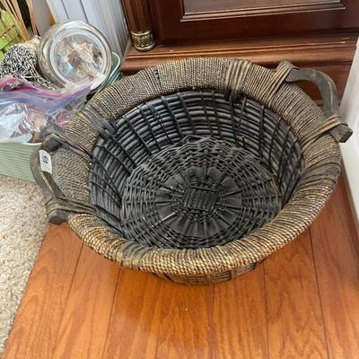 Large Basket - Lot 410