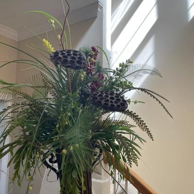 Flower Arrangement with Vase - Lot 411
