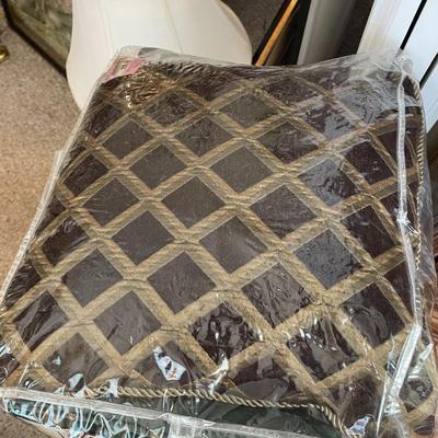 Bag of Pillows - Lot 414