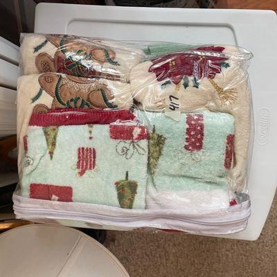 Bag of Towels - Lot 417