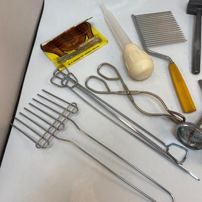 Mixed Lot of Various BBQ Meat Cutting Grilling Slicing Utensils
