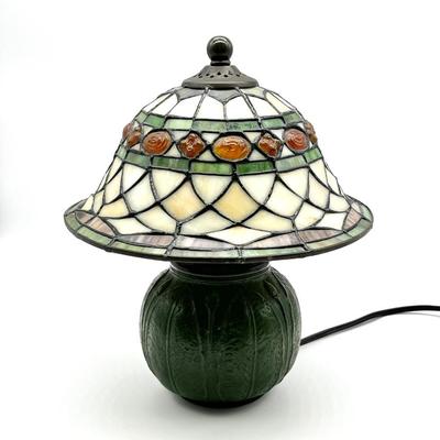 Tiffany Style ~ 2-Way Lamp With Green Base