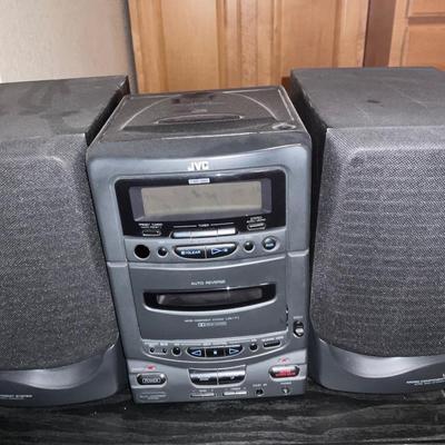 JVC  STEREO AND SPEAKERS ðŸ”Š