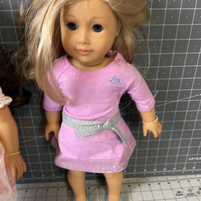 2 American Girl Dolls 
