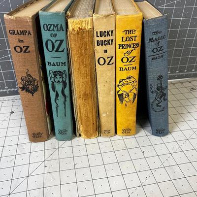 6 Wizard of OZ Books 