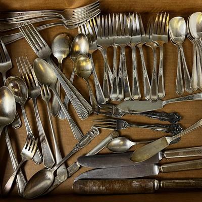 Mixed Lot of Silver Plated Dinner Flatware