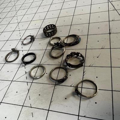 Group pf 925 Silver Rings 