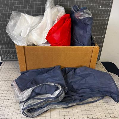 Box of Garment Bags 10, Hanging Zippered