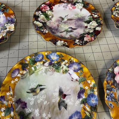 Lena Liu and Delicate Treasures 8 Plates with Hummingbirds and the Shelf 