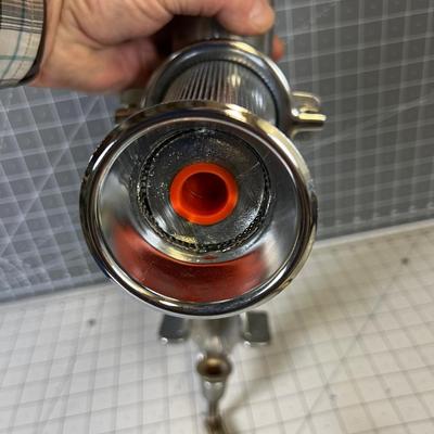 VICTORIO Strainer, Like NEW 