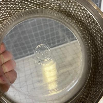 Pyrex 8" Casserole Dish w/lid and Steel Holder.