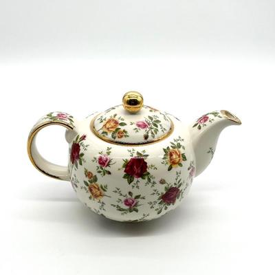 ROYAL ALBERT ~ Fine China ~ â€œOld Country Rosesâ€ ~ Lidded Teapot