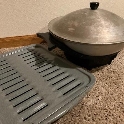 Electric Wok and Broiler Pan.