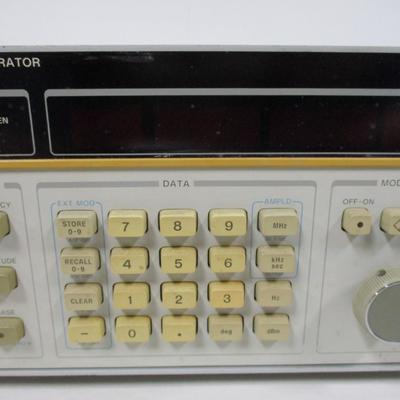 HP 3336B Synthesizer/Level Generator