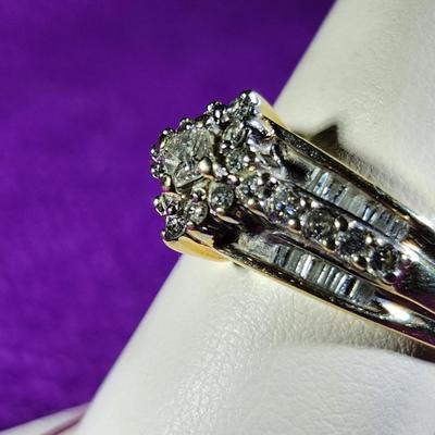 Gold Ring with Diamonds