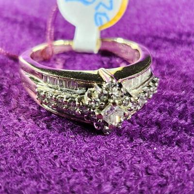 Gold Ring with Diamonds