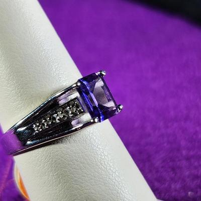 10K Gold Ring with Synthetic Tanzanite Gem