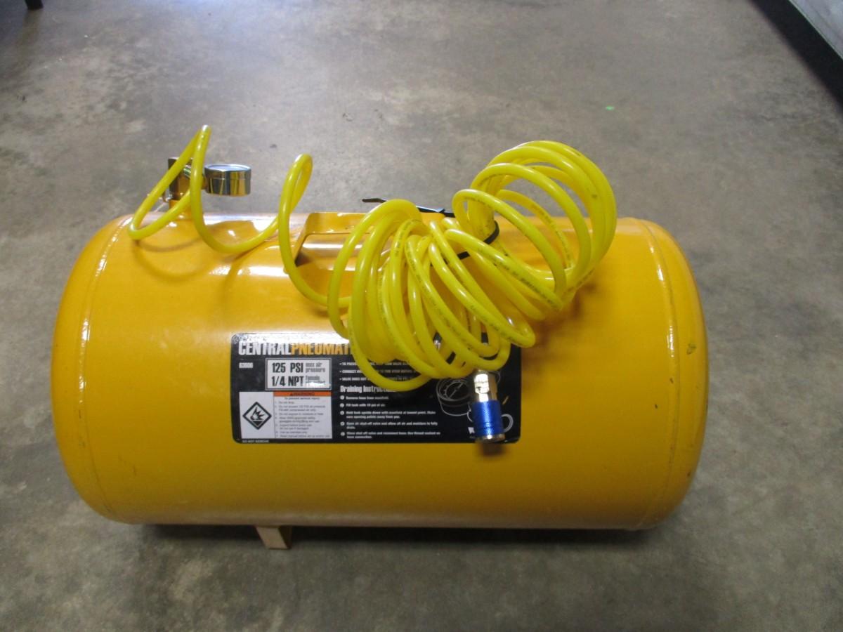 Central Pneumatic 11 Gallon Portable Air Tank