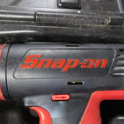 Snap On Drill With Battery Charger