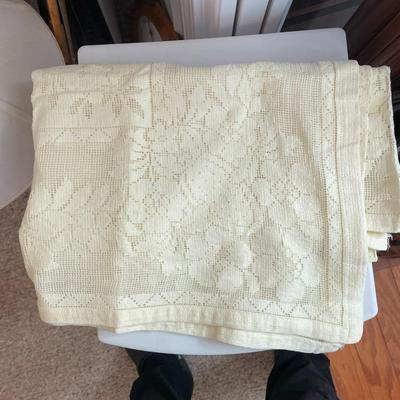 Table Cloth - Lot 425
