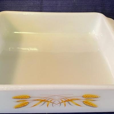 Vintage Fire King 452 8â€ Baking Dish