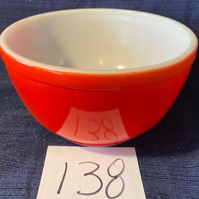 Vintage Pyrex 7â€x3.5â€ Bowl