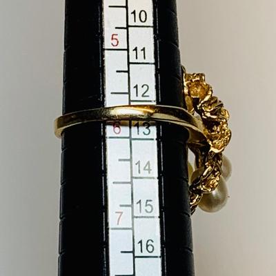 Lot 501: Cultured Pearl & Diamond  Gold Ring: 14k, 8.6gr Tw., Sz 6