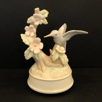 LOT 46M: Vintage Arnart Imports Pastel Bird Statues, Glass Bird Coasters, Glass Dishes