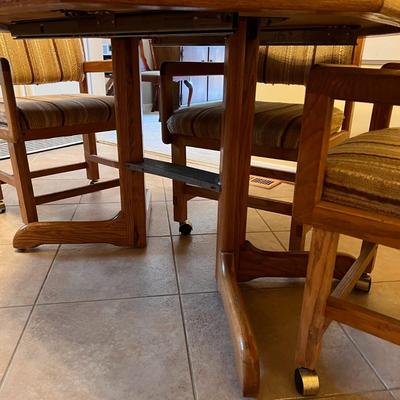 Octagon Dining Table with Leaf and 4 Chairs
