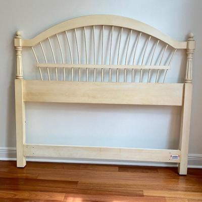 ETHAN ALLEN ~ Queen County French Wheat Headboard With Frame