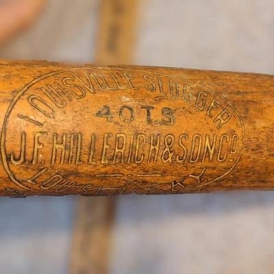 Extremely Rare Early 1900s Full Size Louisville Slugger 40 TS Tris Speaker Decal Bat