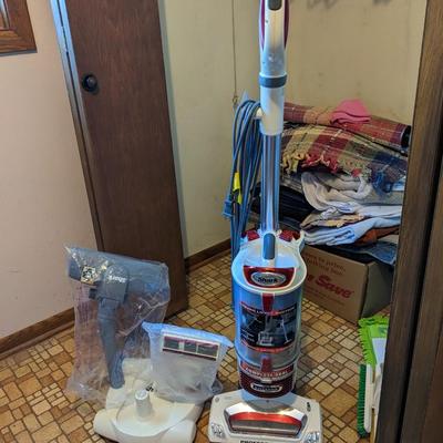 Shark NV501 31 Vacuum Cleaner
