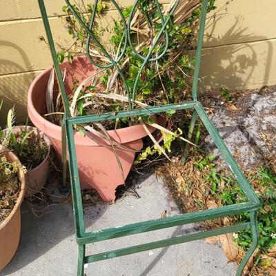 7 Chairs and Table Lot