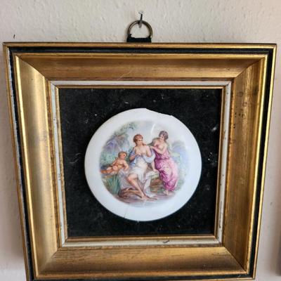 2 Framed Wall Decor