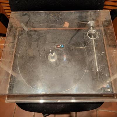 2 Stereo Turntable and Speak Lot